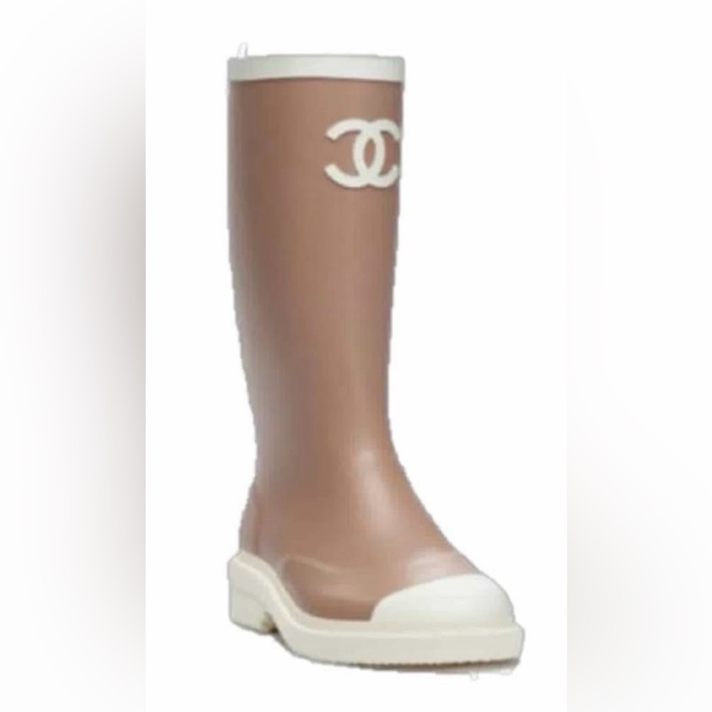 AUTHENTIC CHANEL Brown Heeled Boots with white Logo